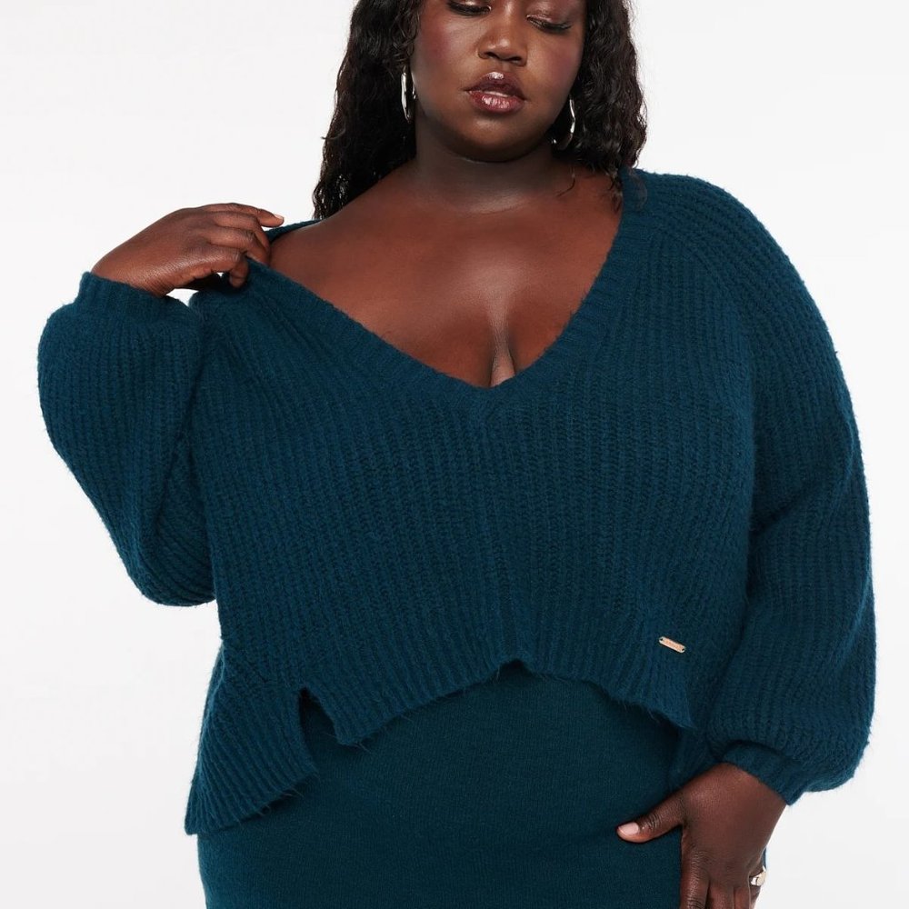 Savage X Fenty Fuzz Fit V-Neck Blue Sweater Sz 3X See other list 4 matching slip